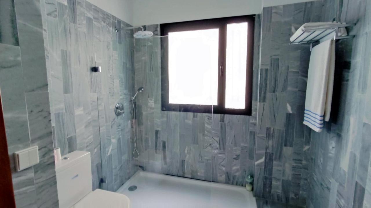 Selecta Elegante Apartamento Con Patio En Centro Historico เซบีญา ภายนอก รูปภาพ